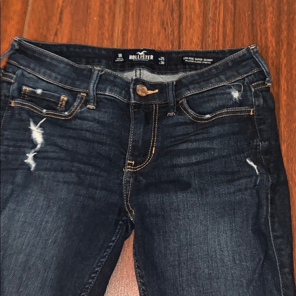 Hollister jeans